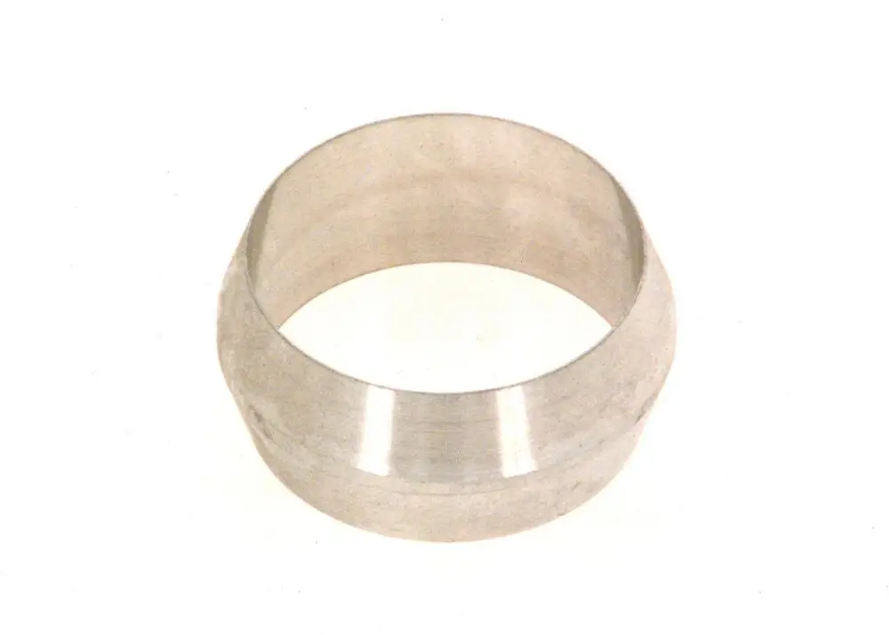 Kreisförmiger Metallring ohne erkennbare Beschriftung, mit einem glatten, silbernen Finish. Möglicherweise ein Klemmring von Bosch für technische Anwendungen.